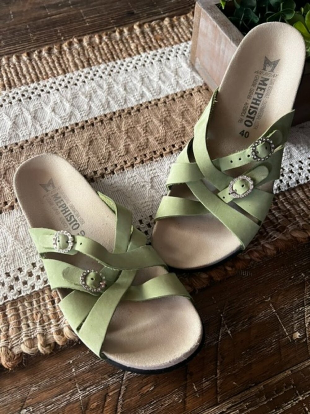 Women's Mephisto Nubuck Norie Sydel Sandal size 40 (9.5)